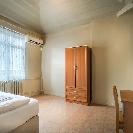 Yeni Hotel 2*