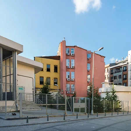 Ξενοδοχείο Yeni 2*