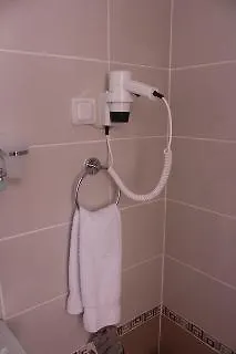 Otel Yeni