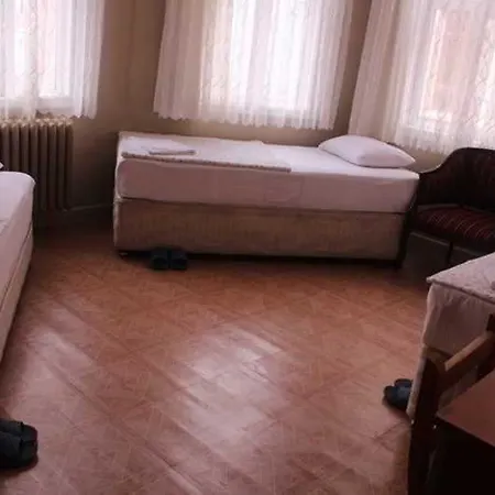 Yeni 2* Stambuł