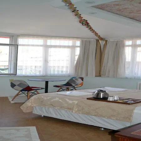 Yeni Hotell