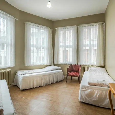 Yeni Hotell 2*